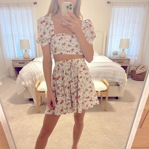 Matching floral set